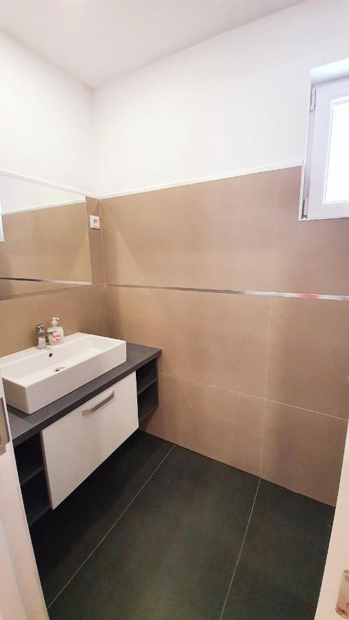 Marcos Apartments Victoriei - Self Check-In Resita Extérieur photo