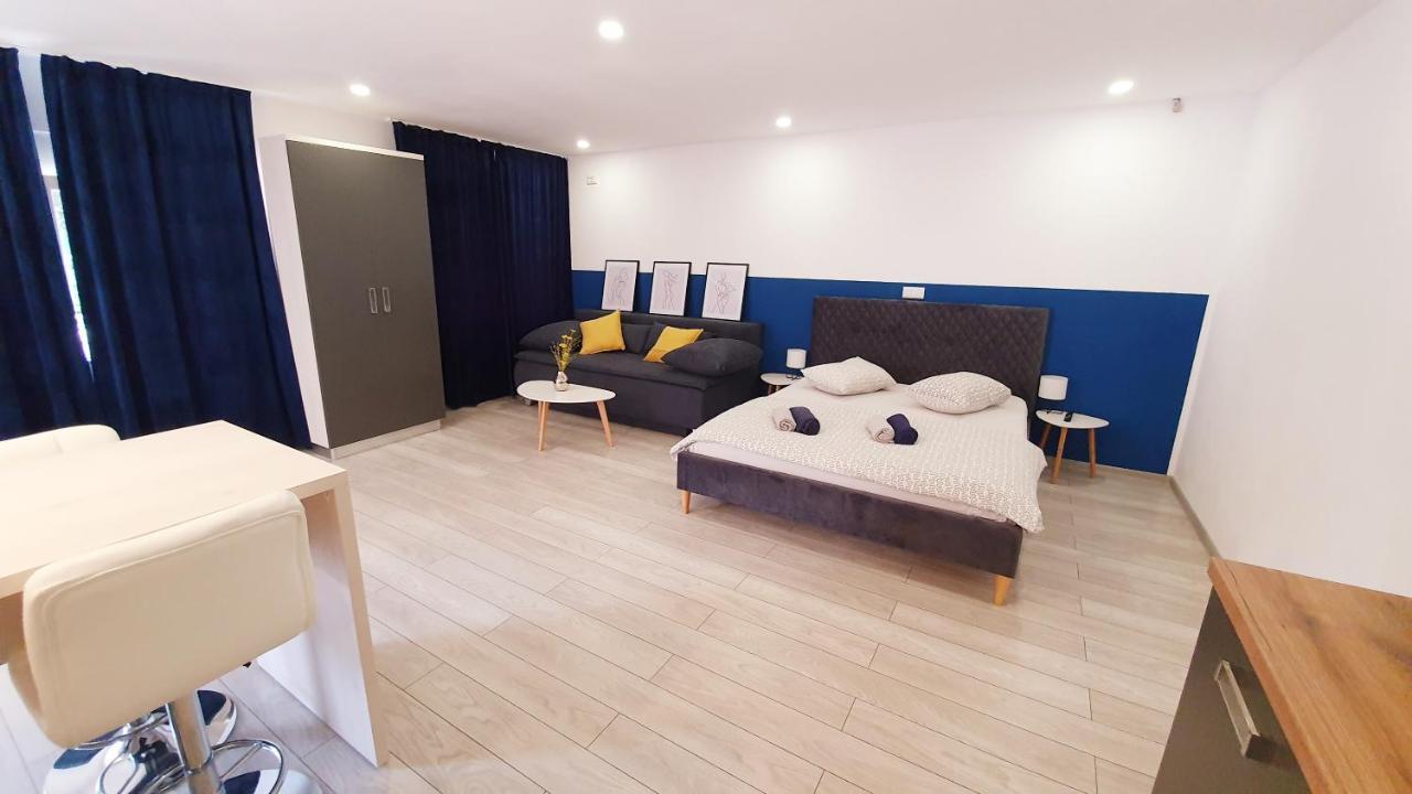 Marcos Apartments Victoriei - Self Check-In Resita Extérieur photo